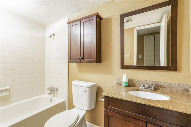 Building Photo - 6932 Sandstone Ct