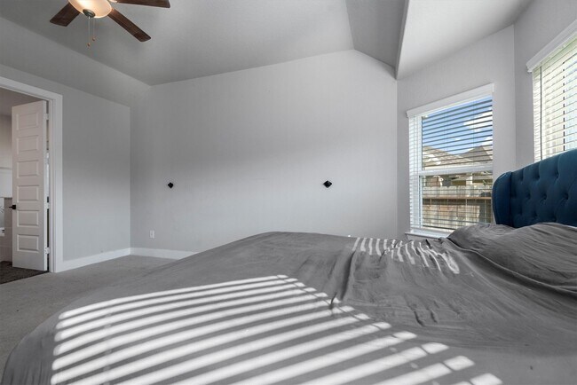 Building Photo - 17828 Hanson Ridge Dr