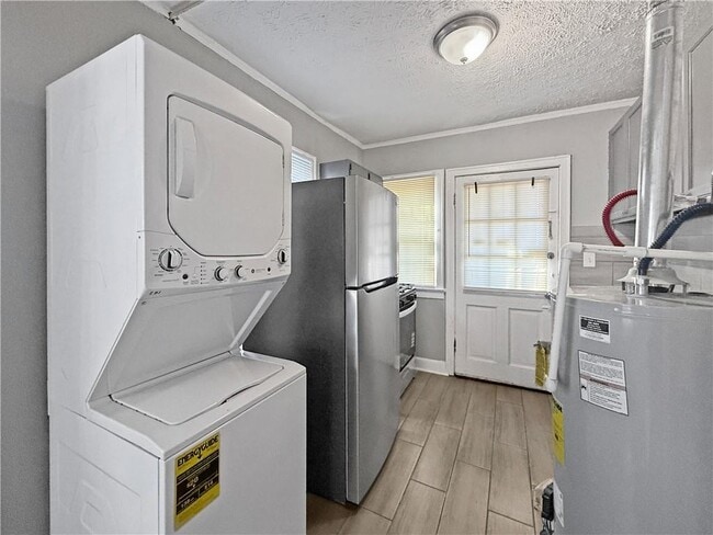 Building Photo - 109 Vine St SW