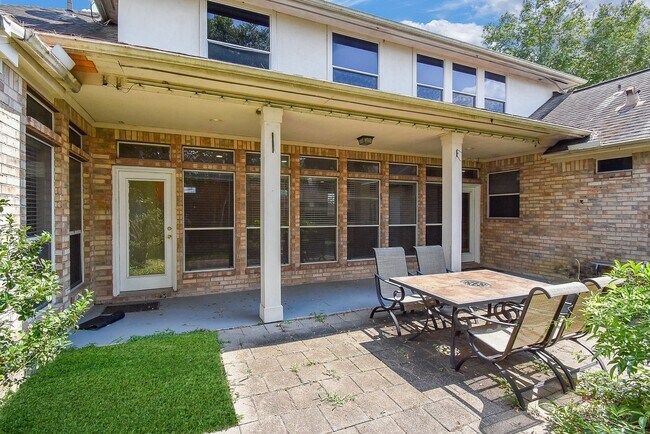 Building Photo - 1714 Wellington Way