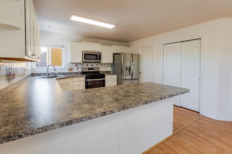 Building Photo - 6115 Fescue Dr