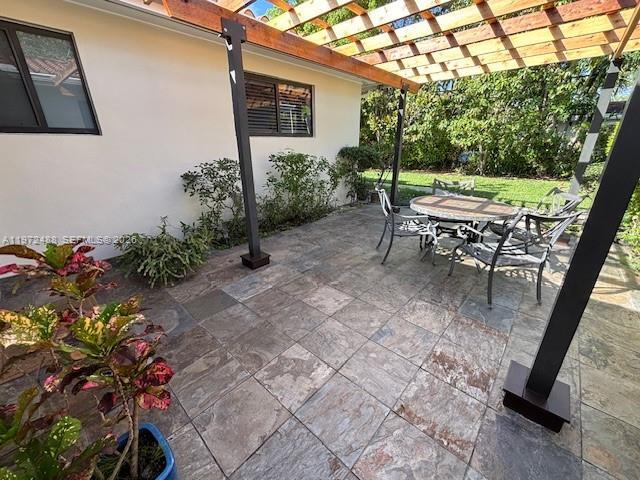 Building Photo - 3400 S Le Jeune Rd