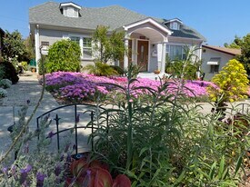 Building Photo - 2323 Las Colinas Ave