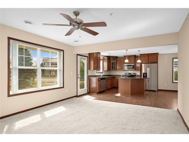 Building Photo - 15650 60th Ave N