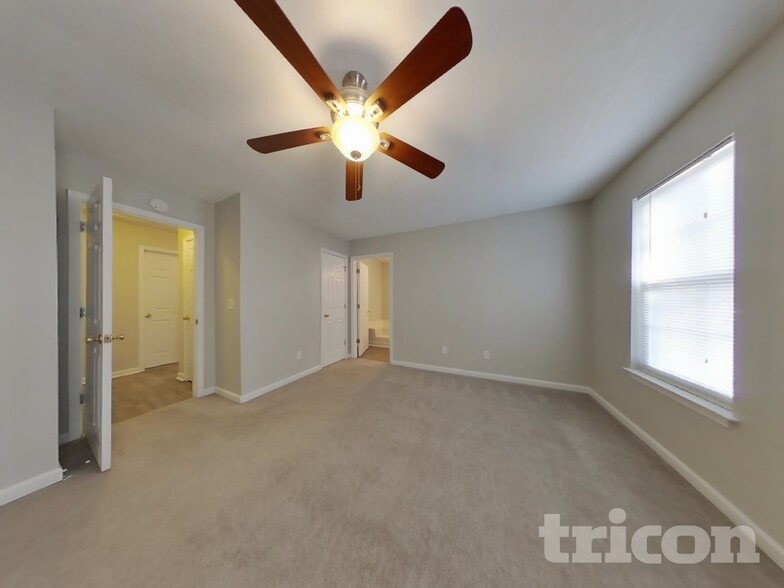 Building Photo - 45 Cedars Glen Way