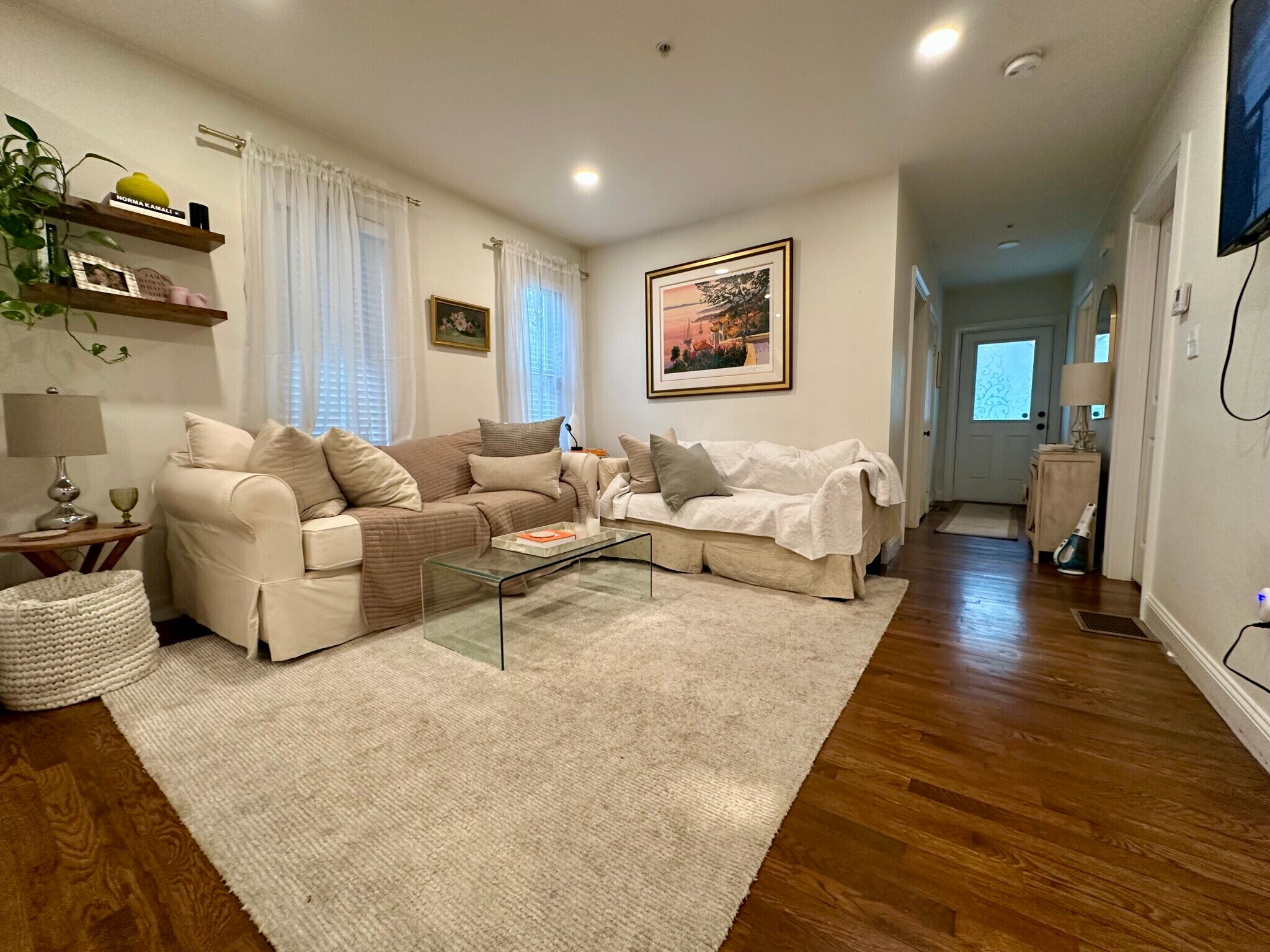 Building Photo - 21 Bellevue St