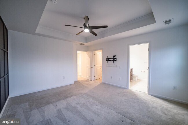 Building Photo - 9816 Cedarmass Cir