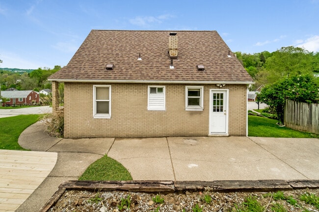 Building Photo - 1131 Orourke Dr