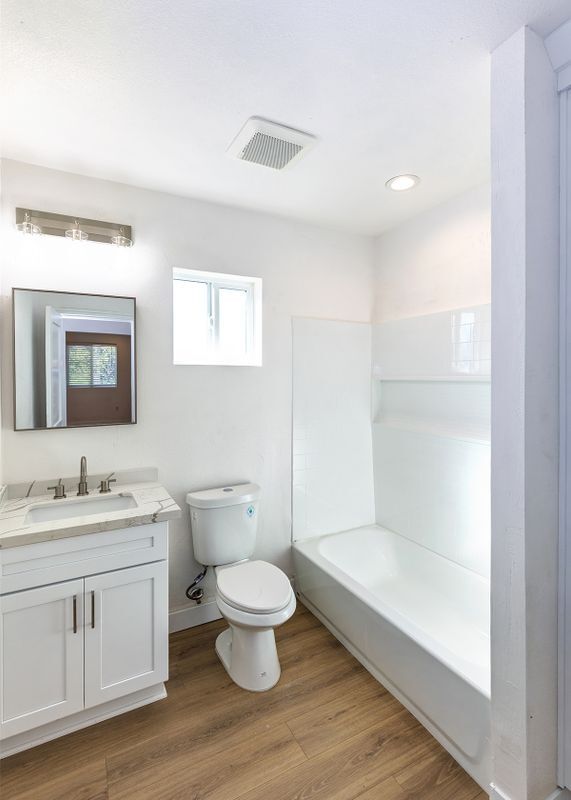 Building Photo - 2013 Walnut