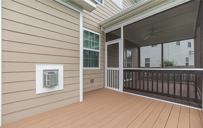 Building Photo - Beautiful home in Everwood!