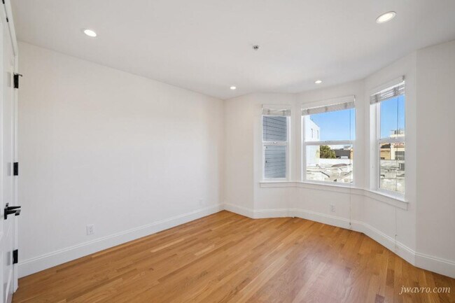 Building Photo - 641 Natoma St