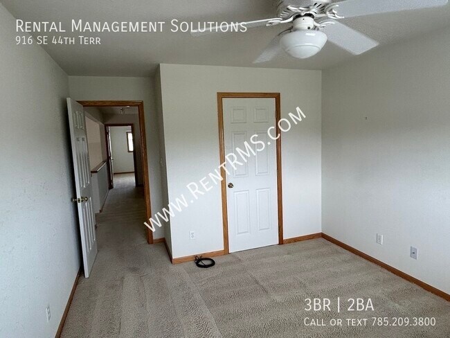Building Photo - 916 SE 44th Terrace