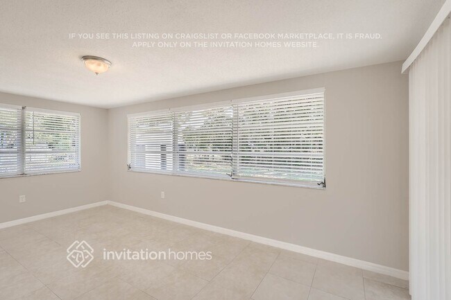 Building Photo - 7530 Rosewood Dr