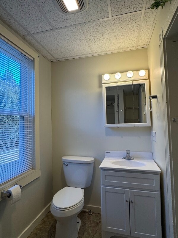 Building Photo - 210 E Pine St