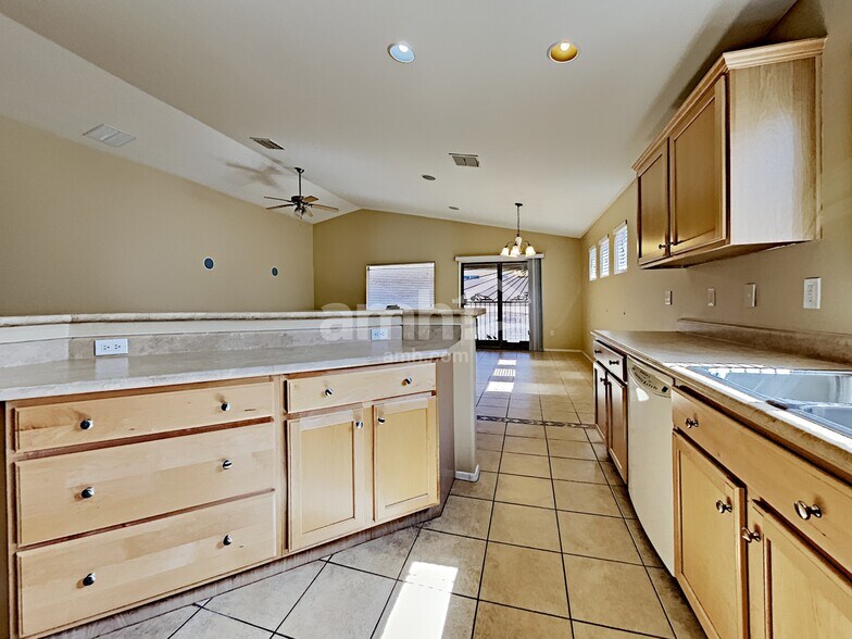 Building Photo - 6773 W Copperwood Way