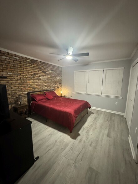 Bedroom 1 - 3162 Highway 1 S