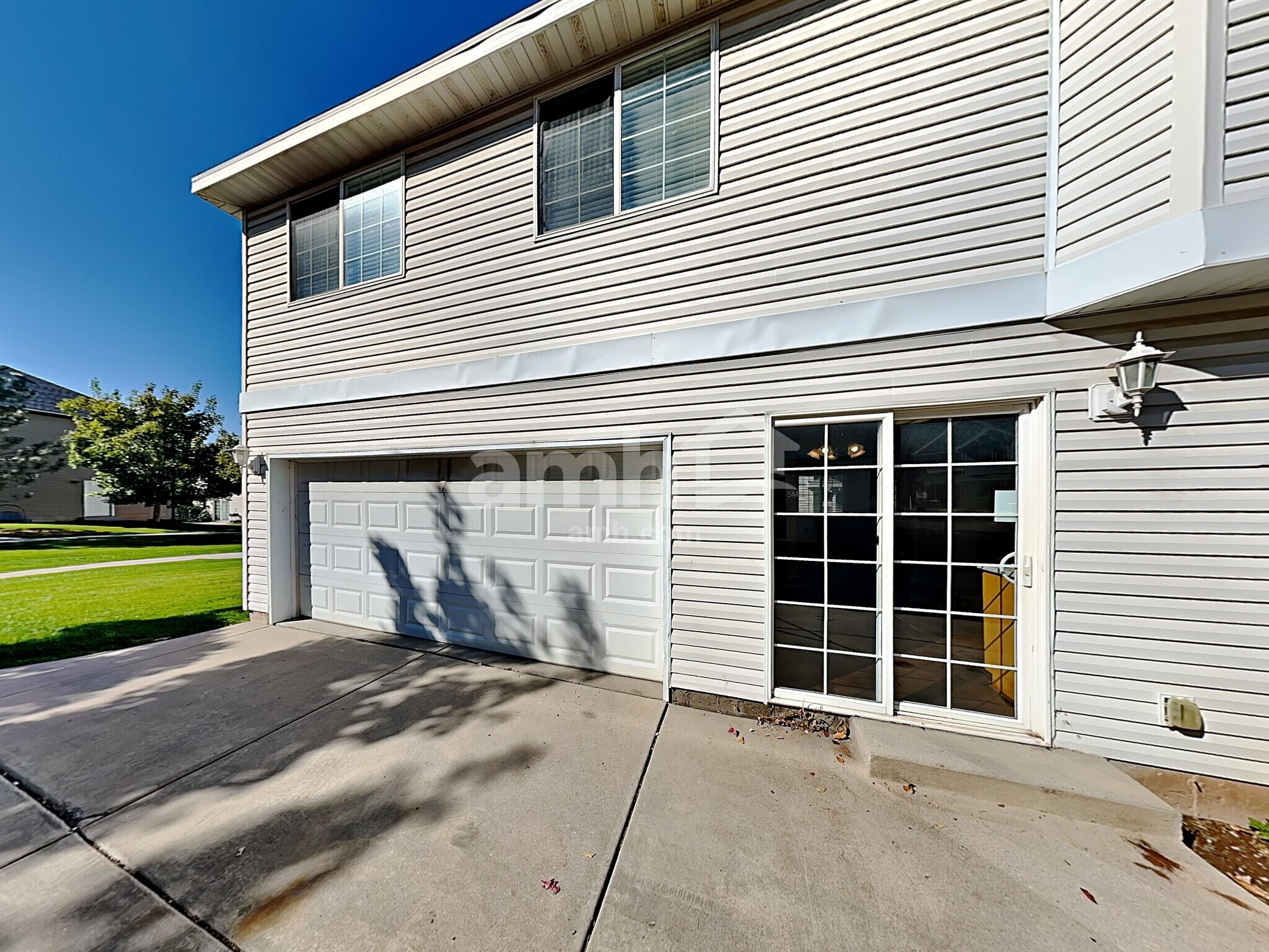 Building Photo - 645 Cattail Dr