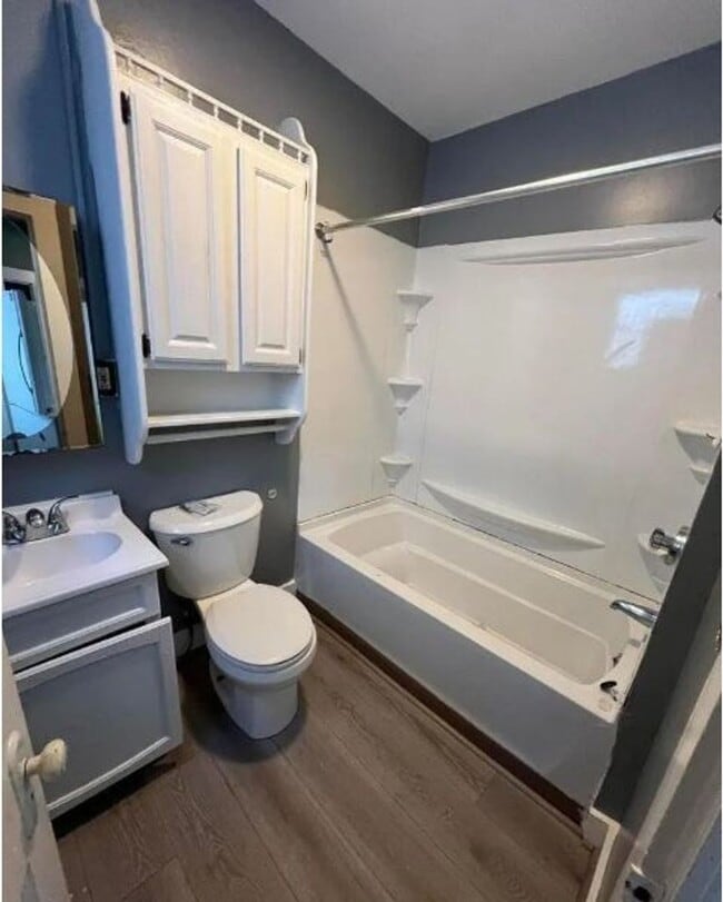 Building Photo - 98 Lincoln St