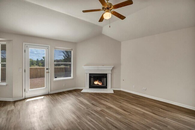 Building Photo - 216 Meadowside Dr