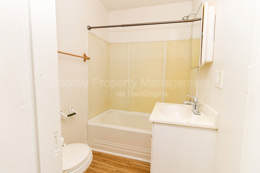 Building Photo - 12 Bellflower Cir