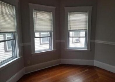 Building Photo - 24 Dimick St