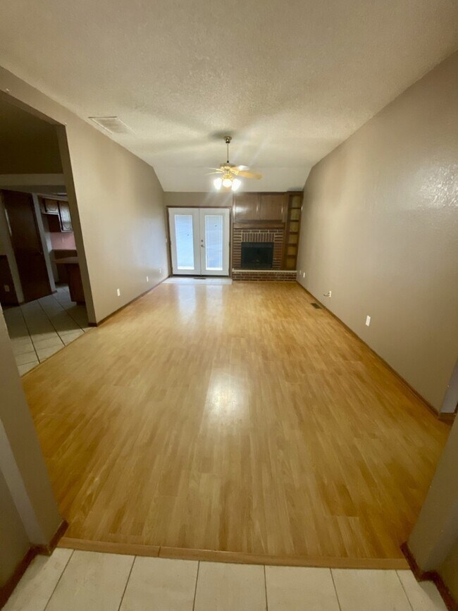 Building Photo - 1708 San Juan Ave