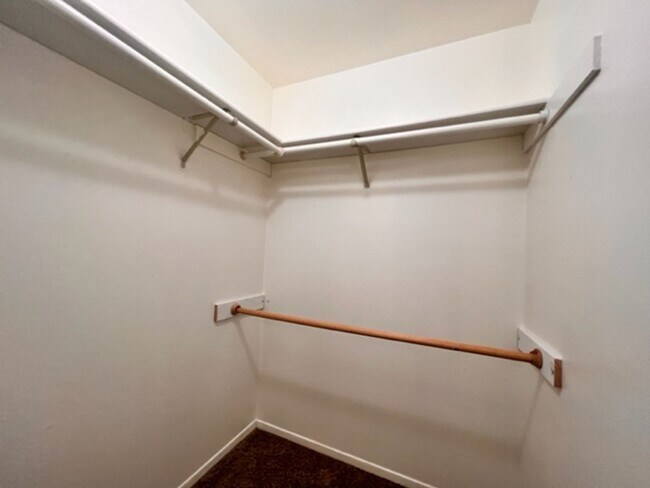 Building Photo - 200 N Stierman Way