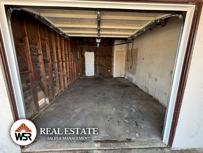Building Photo - Fully Renovated 3BD/1.5BA House | Eucalyptus Ave, Moreno Valley