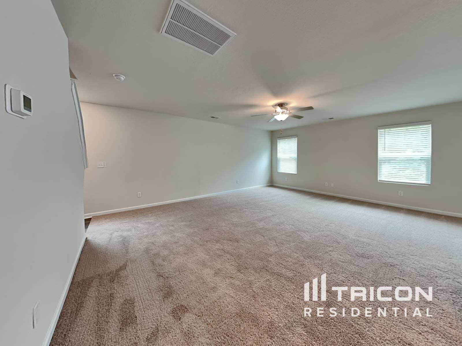 Building Photo - 2124 Southlea Dr