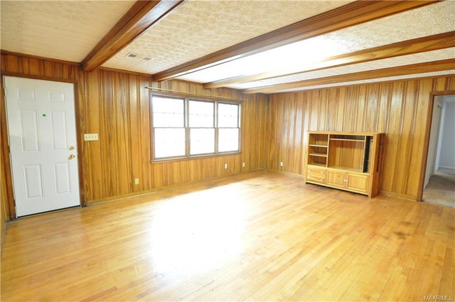 Building Photo - 5758 Carriage Hills Dr