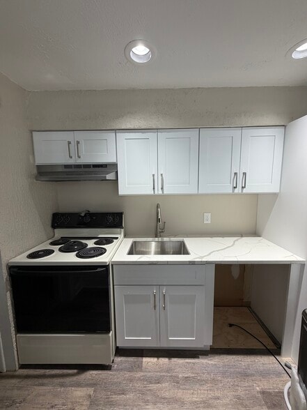 Kitchen - 58 Spring St