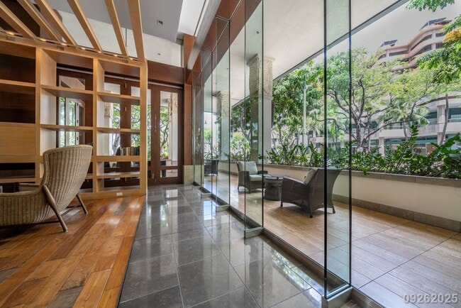 Building Photo - Luxury 3 Bed 2 Bath in the Allure