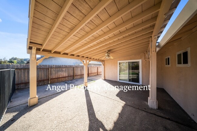 Building Photo - 8614 Tam O'Shanter Dr