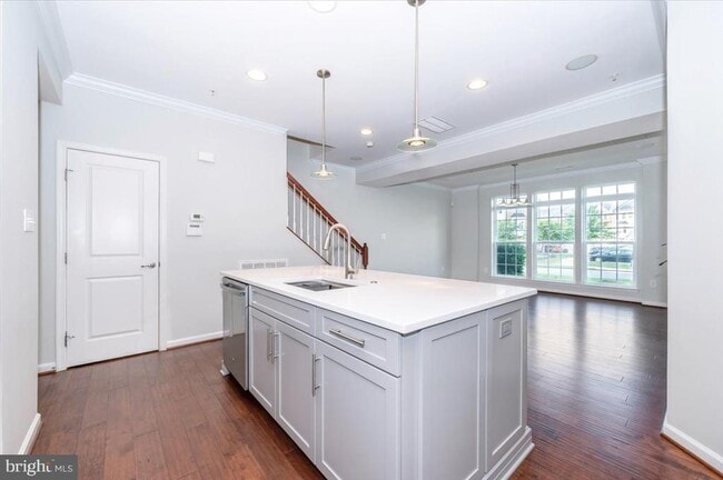 Building Photo - 5059 Small Gains Wy