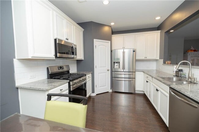 Building Photo - 7245 Heritage Oak Ct