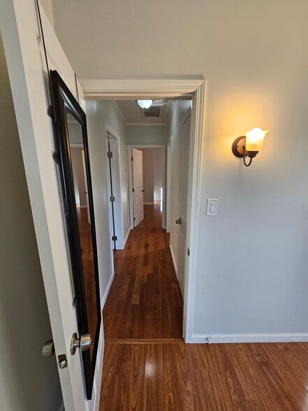 Building Photo - 501 Macdonald St