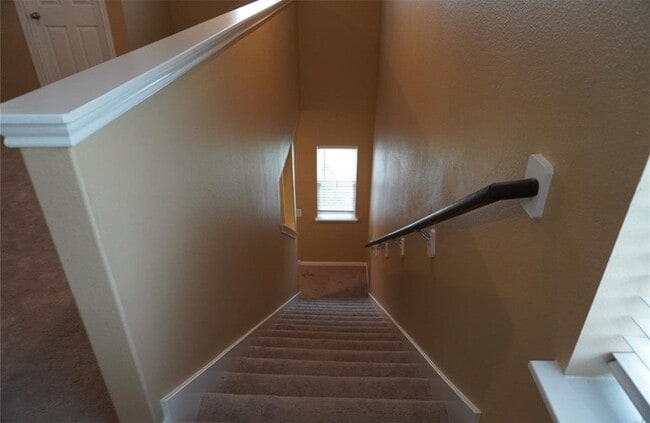 Building Photo - 14503 Overland Pass