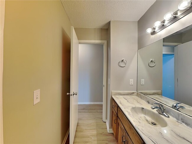 Building Photo - 8301 Thomas Ave N