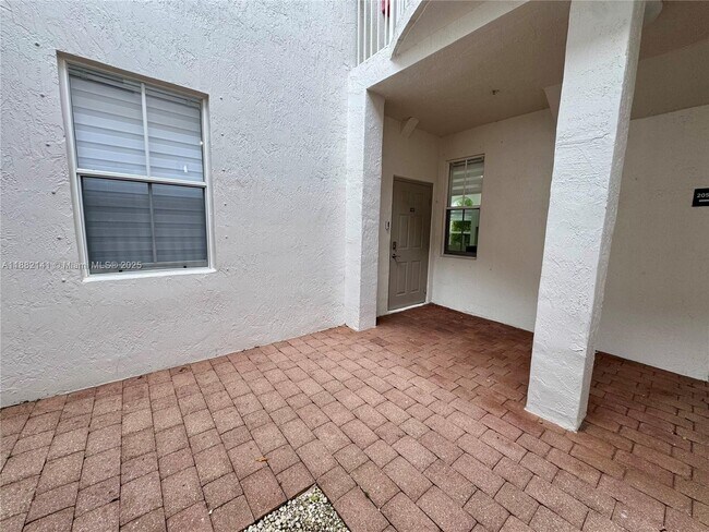 Building Photo - 4351 SW 160th Ave