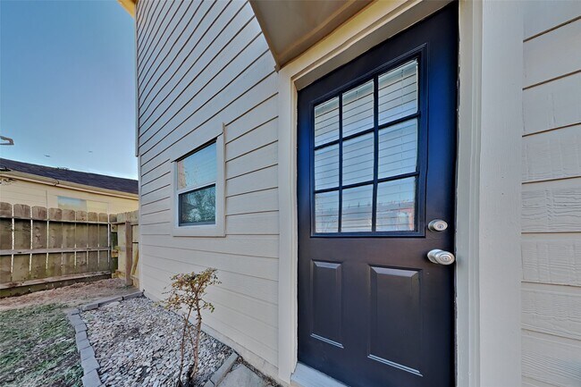 Building Photo - 7311 Wisteria Chase Pl