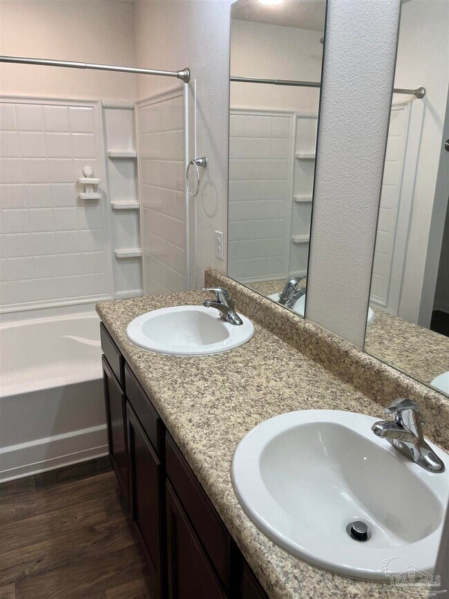 Building Photo - 5862 Blackhorse Cir