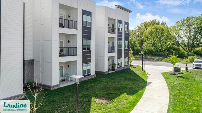 Building Photo - 9906 Runway Dr