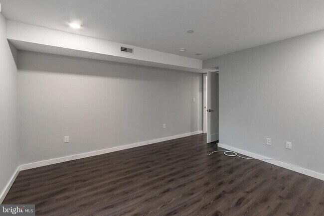 Building Photo - 751 N 20th St
