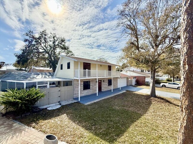 Building Photo - 12472 Monarch Cir