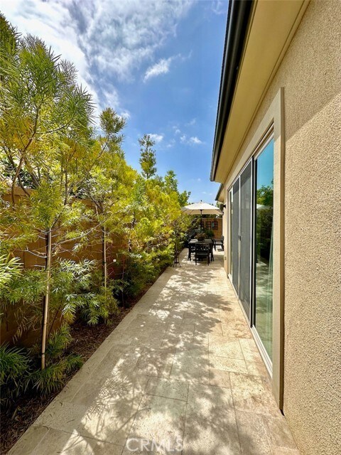 Building Photo - 108 Cordial