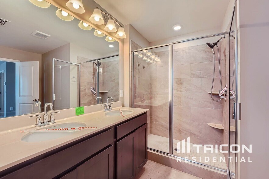 Building Photo - 4691 Electric Ave SW