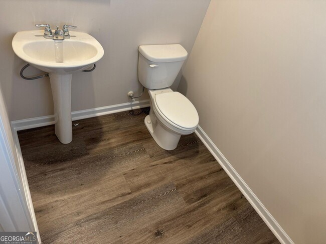 Building Photo - 97 Brode Ln