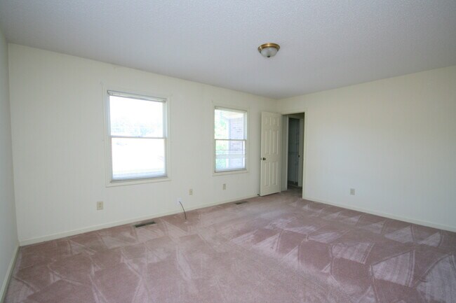 Building Photo - 134 Michli Rd
