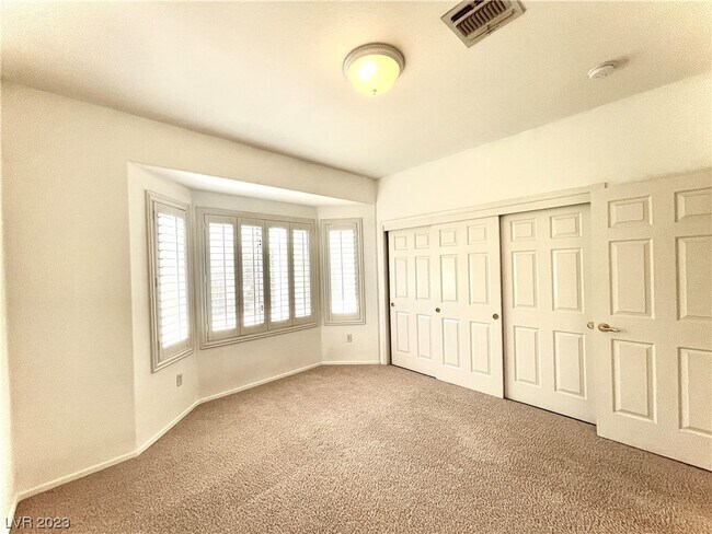 Building Photo - 2741 Hartwick Pines Dr