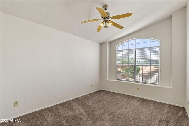 Building Photo - 5709 E Gelding Dr